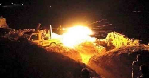 اندلاع اشتباكات عنيفة في جبهة ثره بالتزامن مع وصول تعـزيزات حوثية