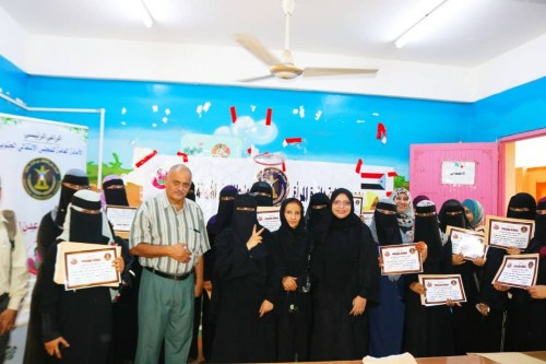 دائرة المرأة والطفل بـ#المجلس_الانتقالي تختتم الدورة التدريبية للمعالجة النطقية لأطفال التوحّد