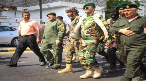 مدير امن عدن يستانف حملة التوعية لمنع حمل السلاح ويؤكد انه حان الوقت لبدء الإجراءات بحق المخالفين.