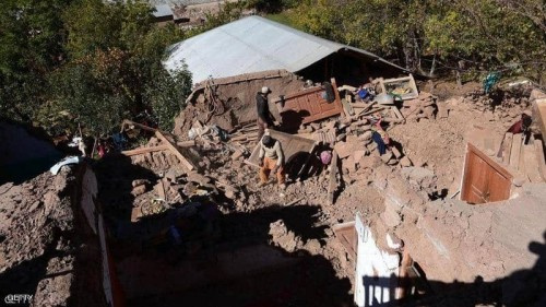 عشرات القتلى والجرحى بزلزال "قوي" شمالي باكستان