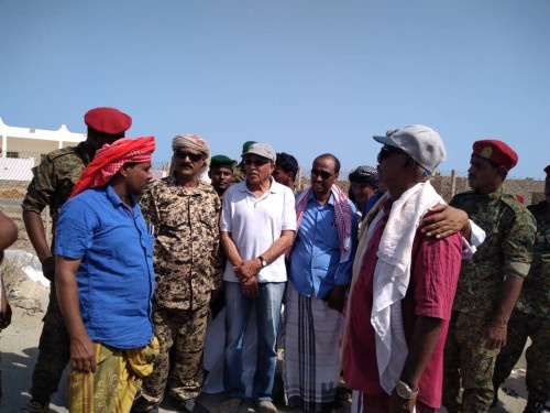 شاهد بـ(الصور).. حملة نظافة واسعة في #سقطرى بمشاركة قيادات الانتقالي و#الحزام_الأمني