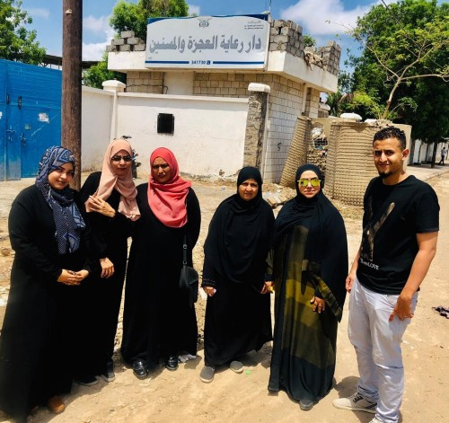 دائرتا حقوق الإنسان والشؤون الاجتماعية بـ#المجلس_الانتقالي تتفقدان دار رعاية العجزة والمسنين بالعاصمة عدن