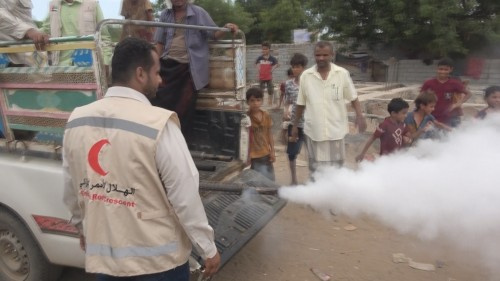 الهلال الإماراتي يطلق حملة الرش الضبابي في محافظة #أبين