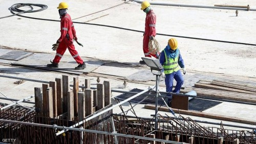 قطر في عين العاصفة.. وفيات مفاجئة لمئات العمال