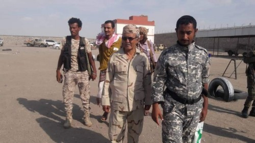 رئيس انتقالي #أبين يتفقد اللواء 11 صاعقة ويطلع على التدريبات ومستوى الجاهزية فيه