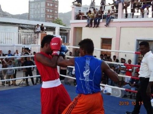 تقام برعاية الانتقالي.. نزالات مُثيرة بافتتاح بطولة عدن المفتوحة للملاكمة