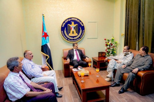 أمين عام الانتقالي يطلع على أنشطة قطاعي الخدمات والأمن بـ#العاصمة_عدن