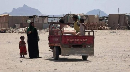 الإمارات تقدم مساعدات غذائية لسكان ريف عدن