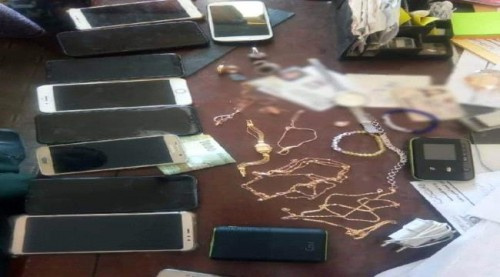القبض على عصابة نسائية متخصصة في سرقة المنازل بالمهرة