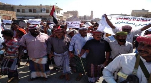 لجنة الاعتصام بسقطرى تحذر رمزي محروس من الاعتداء عليهم