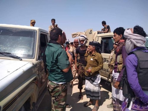 الحوتري يتفقد المواقع القتالية المتقدمة شرقا باتجاه شقرة