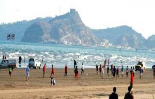 بعد اقتراب العاصفة المدارية "كيار".. تحذيرات من دخول البحر والسباحة والتنزه في السواحل