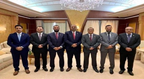 صحفي سعودي: المجلس الانتقالي مكون له احترامه وعلى من وصفه بالانقلابي الاعتذار له