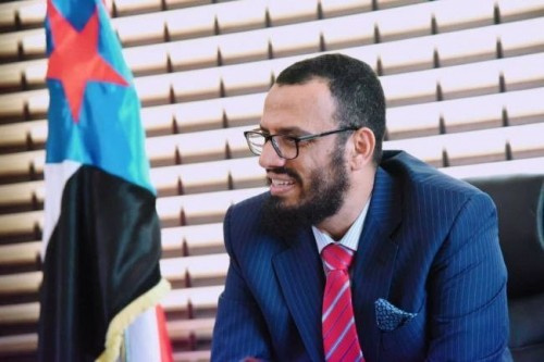 بن بريك &nbsp;يكشف تفاصيل لقاء قيادة الانتقالي مع الرئيس هادي والشخصيات التي حضرت