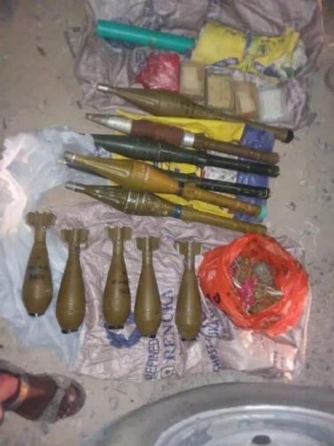 ضبط سيارة بداخلها ذخائر أسلحة متنوعة في الديس الشرقية بساحل #حضرموت