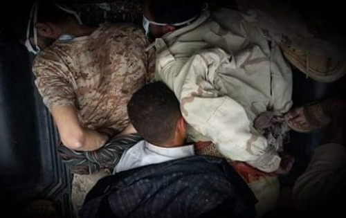 القوات الجنوبية تأسر اثنين من مليشيا #الحوثي حاولا التسلل لأطراف الفاخر غرب قعطبة