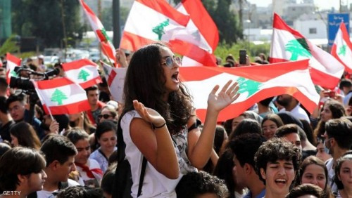 دعوات لإضراب عام في اليوم الـ27 للمظاهرات في لبنان