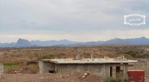 استشهاد أب وابنته بقذيفة حوثية شمال غرب حَجْر