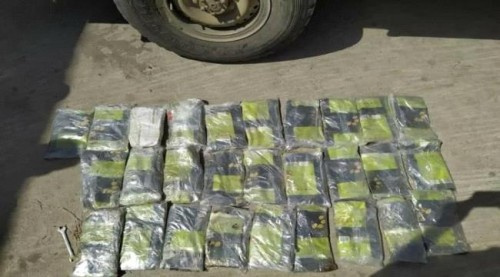 قوات الأمن بحضرموت الساحل تضبط شحنة من الحشيش كانت قادمة من المهرة الى المكلا