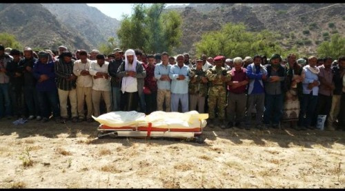 تشييع جثمان الشهيد فضل مانع الحوللي الى مسقط رأسه بمديرية الشعيب