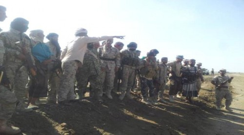 قائد اللواء 12 صاعقة يتفقد مواقع القوات الجنوبية في شقرة