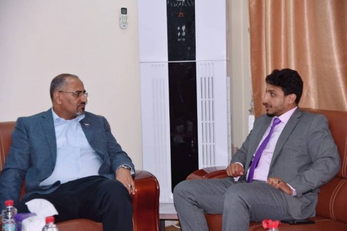 الرئيس الزُبيدي يطلع من السليماني على أنشطة مكتب الشؤون الخارجية للمجلس في مدينة نيويورك الأمريكية