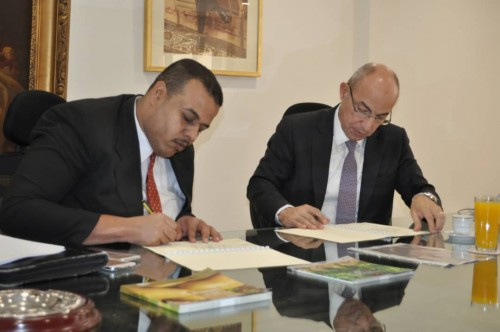 الحضرمي يادين يوقع اتفاقية شراكة مع الاتحاد العربي للقبائل العربية