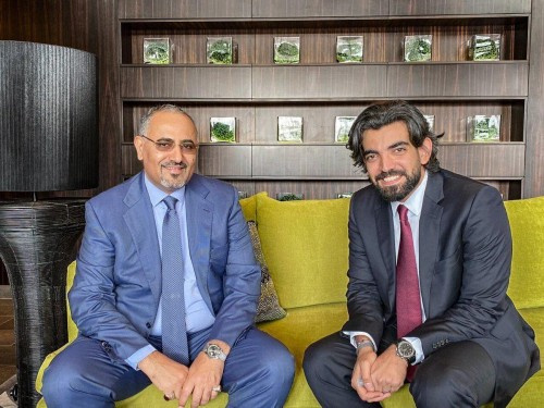 عاجل.. صدور قرار رئيس #المجلس_الانتقالي بتعيين الأستاذ عمرو البيض عضوا في هيئة الرئاسة