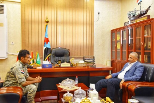 الرئيس الزُبيدي يشيد بيقظة الحزام الأمني بلحج ويطلع على تطورات العمليات العسكرية شمال #الضالع