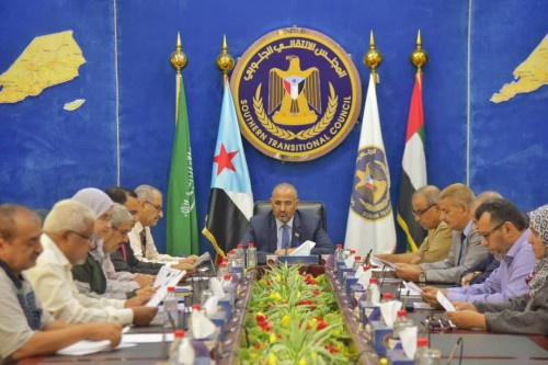 هيئة رئاسة #المجلس_الانتقالي تجدد تمسكها بتنفيذ اتفاق #الرياض وفق آليته المحددة