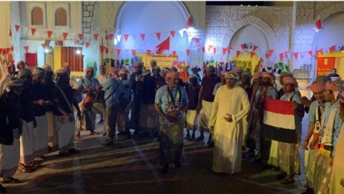 استياء شعبي واسع من محافظ سقطرى الموالي لحزب الاصلاح "اخوان #اليمن" بسبب منعه فرقة شعبية من السفر للخارج