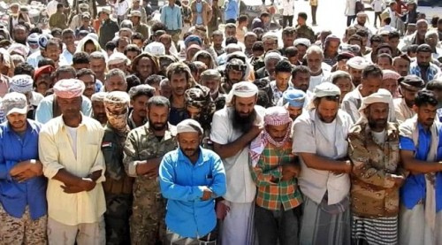 بموكب جنائزي مهيب.. قائد الحزام الأمني ب#الضالع يتقدم تشيع شهيدين من ابطال المحافظة