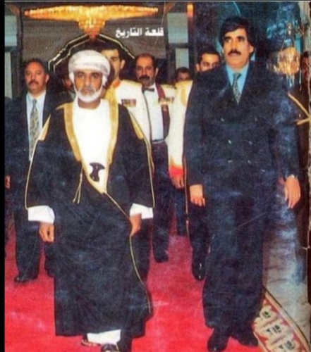الرئيس علي سالم البيض يعزي قيادة وشعب عمان في وفاة السلطان قابوس بن سعيد