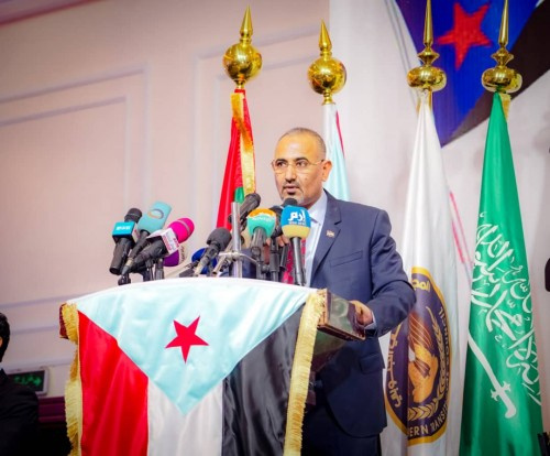 الرئيس الزبيدي: نجدد تاكيدنا ووقوفنا الكامل مع أشقائنا في التحالف لمحاربة الارهاب 