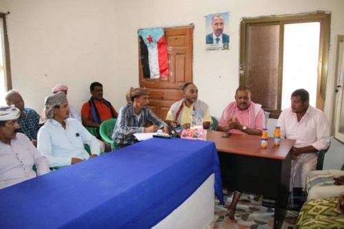 رئيس انتقالي سقطرى يترأس اجتماعاً استثنائياً لرؤساء المراكز بمديرية حديبو