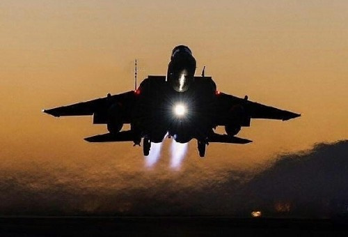 أنباء عن مصرع قيادات حوثية بارزة بغارات للتحالف بالجوف