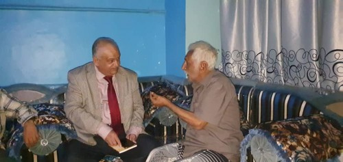الوالي يطمئن على صحة الشاعر الجنوبي عبدالله عبدالكريم والجريح سراج حمادي