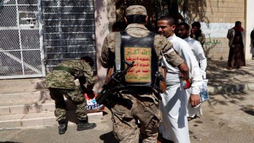 مليشيا الحوثي تقتحم منزل أحد الصرافين في صنعاء وتنهب 200 مليون ريال