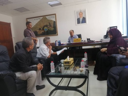 الدائرة الاقتصادية بالانتقالي تطلع على نشاط المنطقة الحرة والمعوقات التي تعترض سير العمل فيها