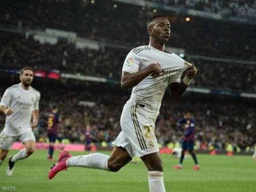 ريال مدريد يحسم الكلاسيكو والصدارة.. وهدف من أول لمسة