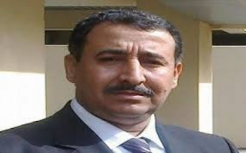 سياسي جنوبي يكشف تفاصيل خطيرة عن فساد الشرعية