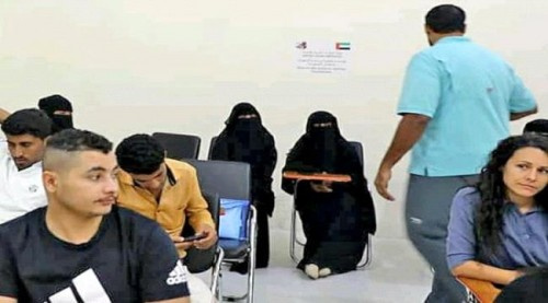 بدعم اماراتي.. تدرب طلاب سقطرى على أعمال الإنقاذ والسلامة