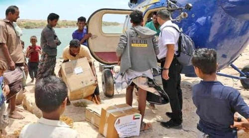 الإمارات تغيث سقطرى صحيا