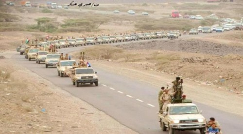 دفع بتعزيزات عسكرية كبيرة صوب عدن وأبين