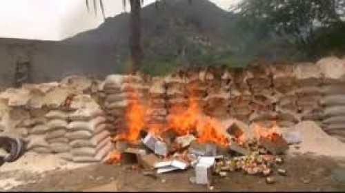 الحوثيون يحرقون 160 طناً من قمح الغذاء العالمي