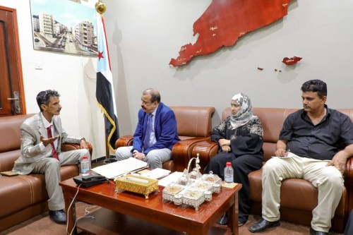 اللواء بن بريك يؤكد وقوف #المجلس_الانتقالي مع أبناء المهرة لإفشال المؤامرات التي تُحاك لمحافظتهم