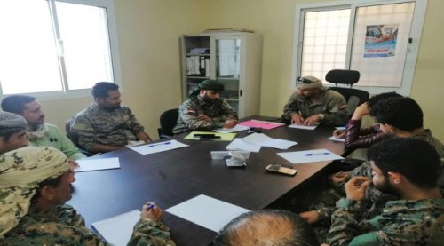 المشوشي وقيادة حزام عدن يناقشان الخطة الأمنية لمواجهة تهديدات كورونا