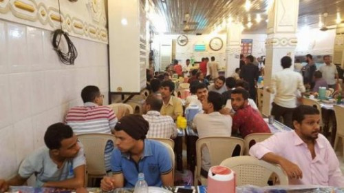 ضبط مطاعم مخالفة لقرار حظر التجوال بالعاصمة عدن