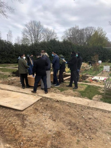 وفاة أول شاب من عدن بفيروس كورونا