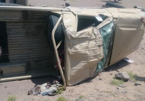 وفاة وإصابة 5 من قوات الصاعقة بحادث مروري مروع بلحج